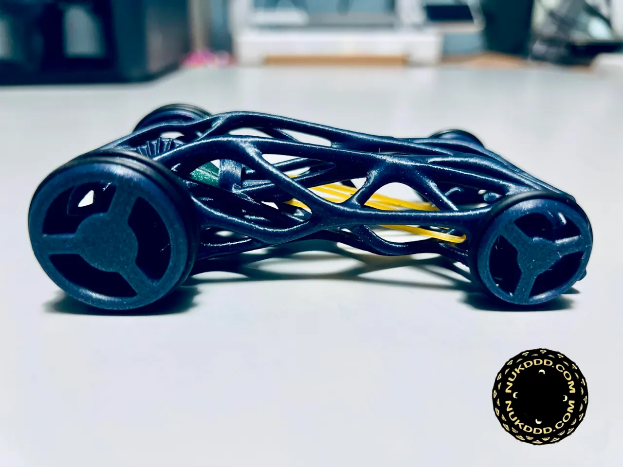 Pocket Rubber Band Racer view 2