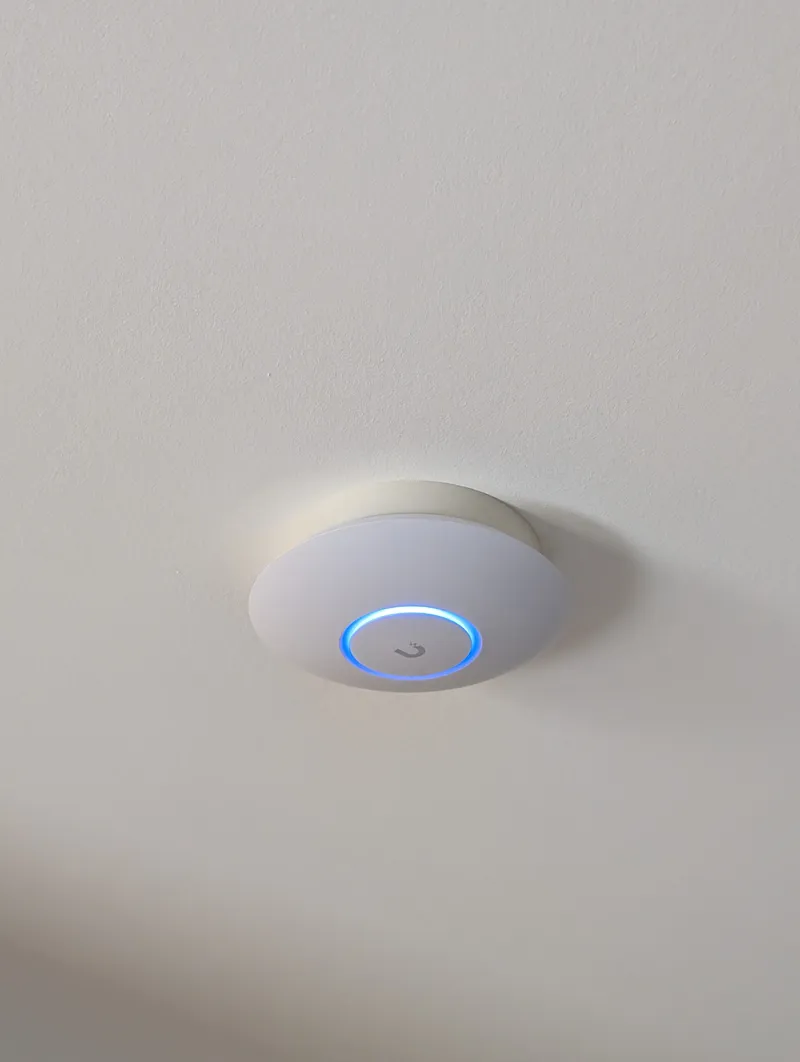 Ubiquiti U6+ / U6 Plus Adapter Concrete Ceiling