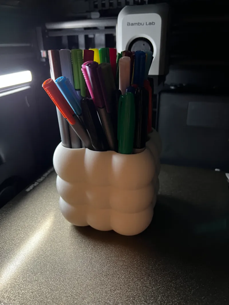 Cloud Pen Holder