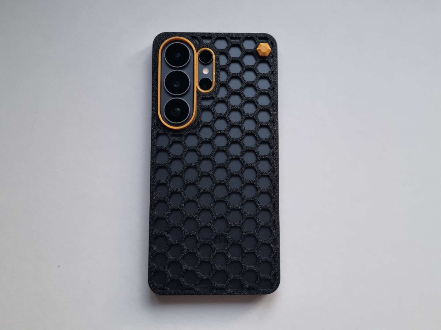 Samsung S26 ULTRA HEX Case with anti wobble pin
