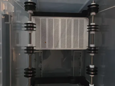 19QT Drybox (Sterilite) Threaded for Bearings