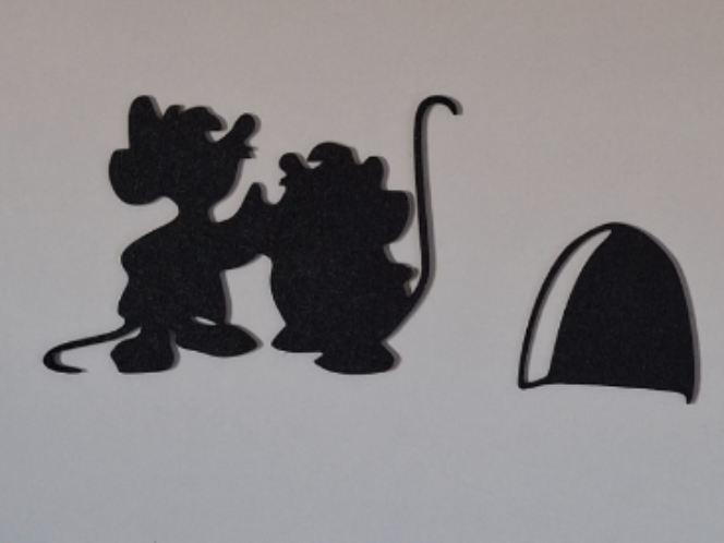 Tiny Trouble – Cartoon Mice & Mouse Hole