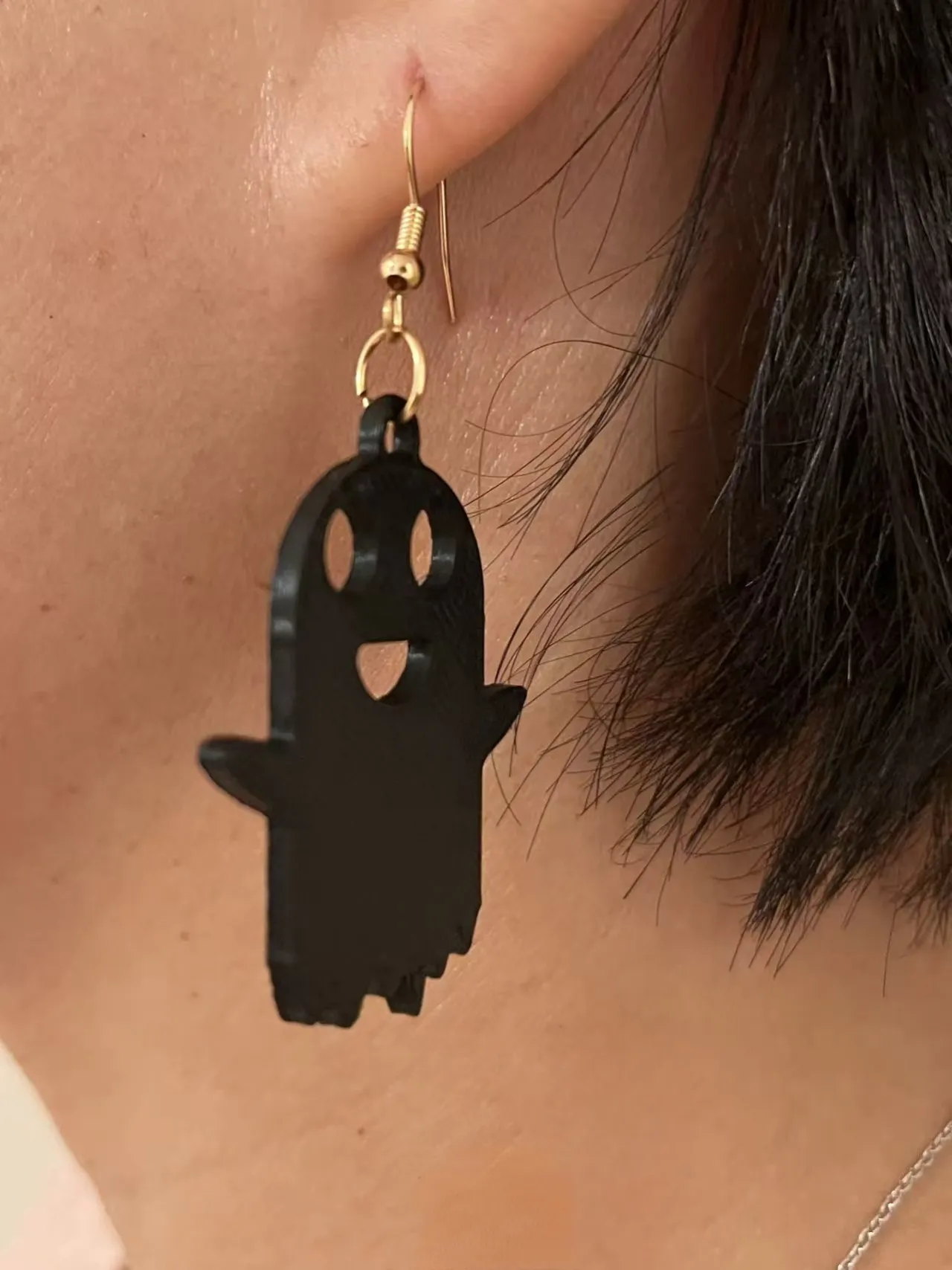 Halloween earring view 4