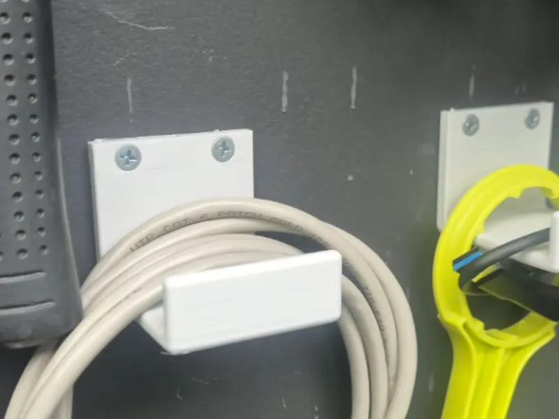 Wall mount cable hanger