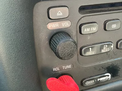 Radio Dial Knob for 2001 Chevrolet Cavalier