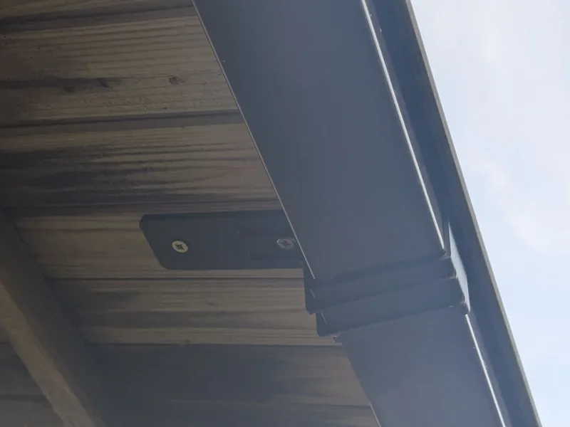 Marley Gutter holder RG70