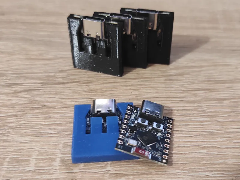 Miniature ESP32-C3 SuperMini Case with Buttons
