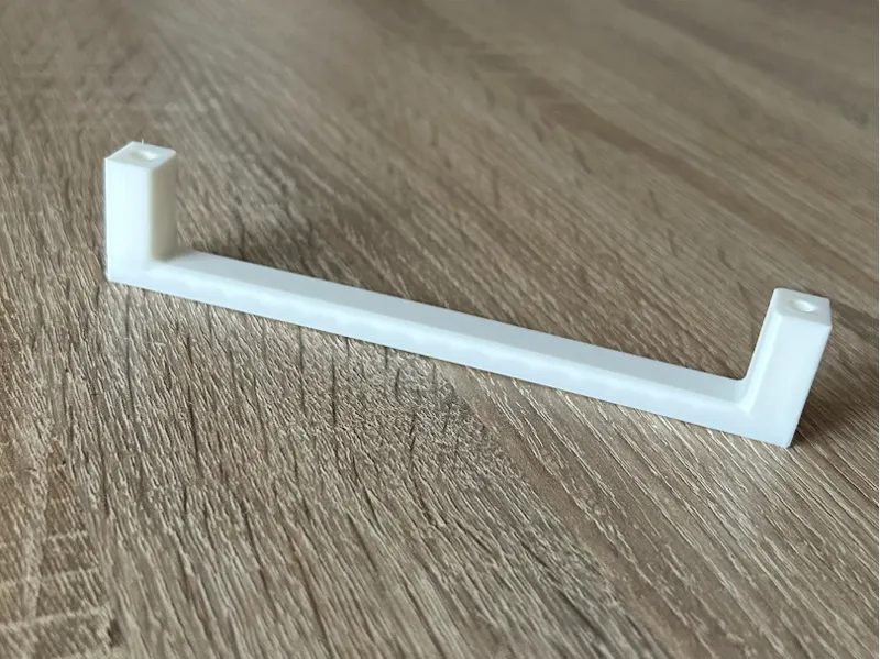 Cabinet handle