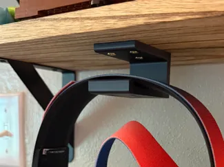 Simple under mount headphone bracket / holder