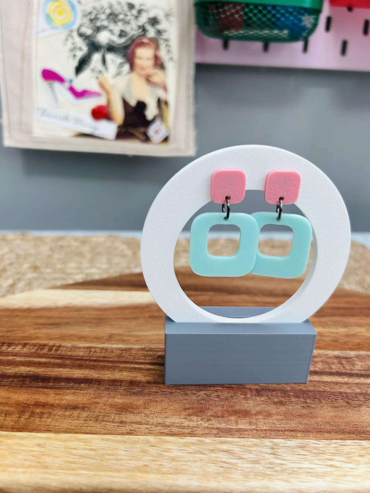 Geometric rounded square earrings view 4