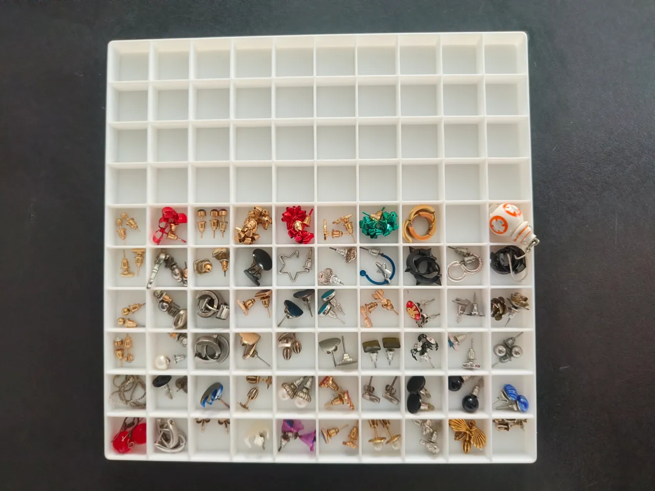 Earrings desk organizer for 100 pairs of earrings view 4