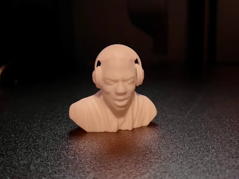 IShowSpeed statue trying not to laugh