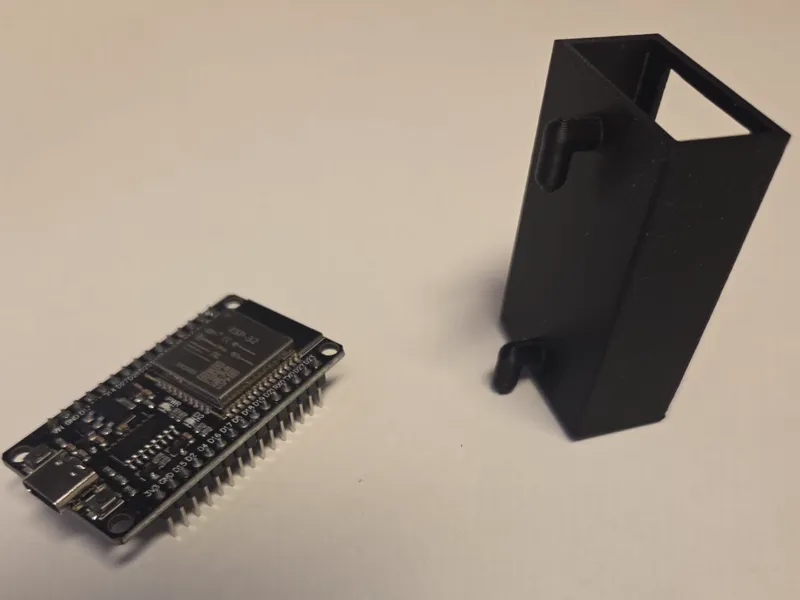 Skadis Gehäuse für ESP32