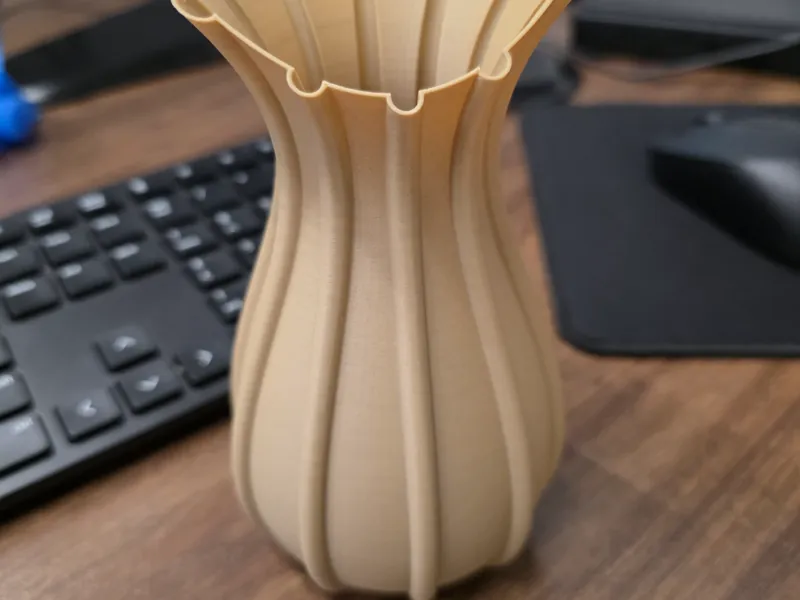 Decorative vase