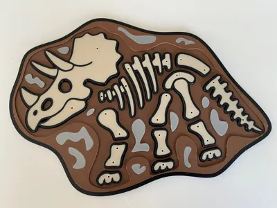 Triceratops dinosaur puzzle game