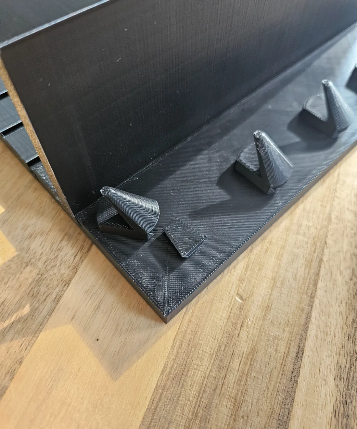 Modern modular wall key holder with Shelf view 3