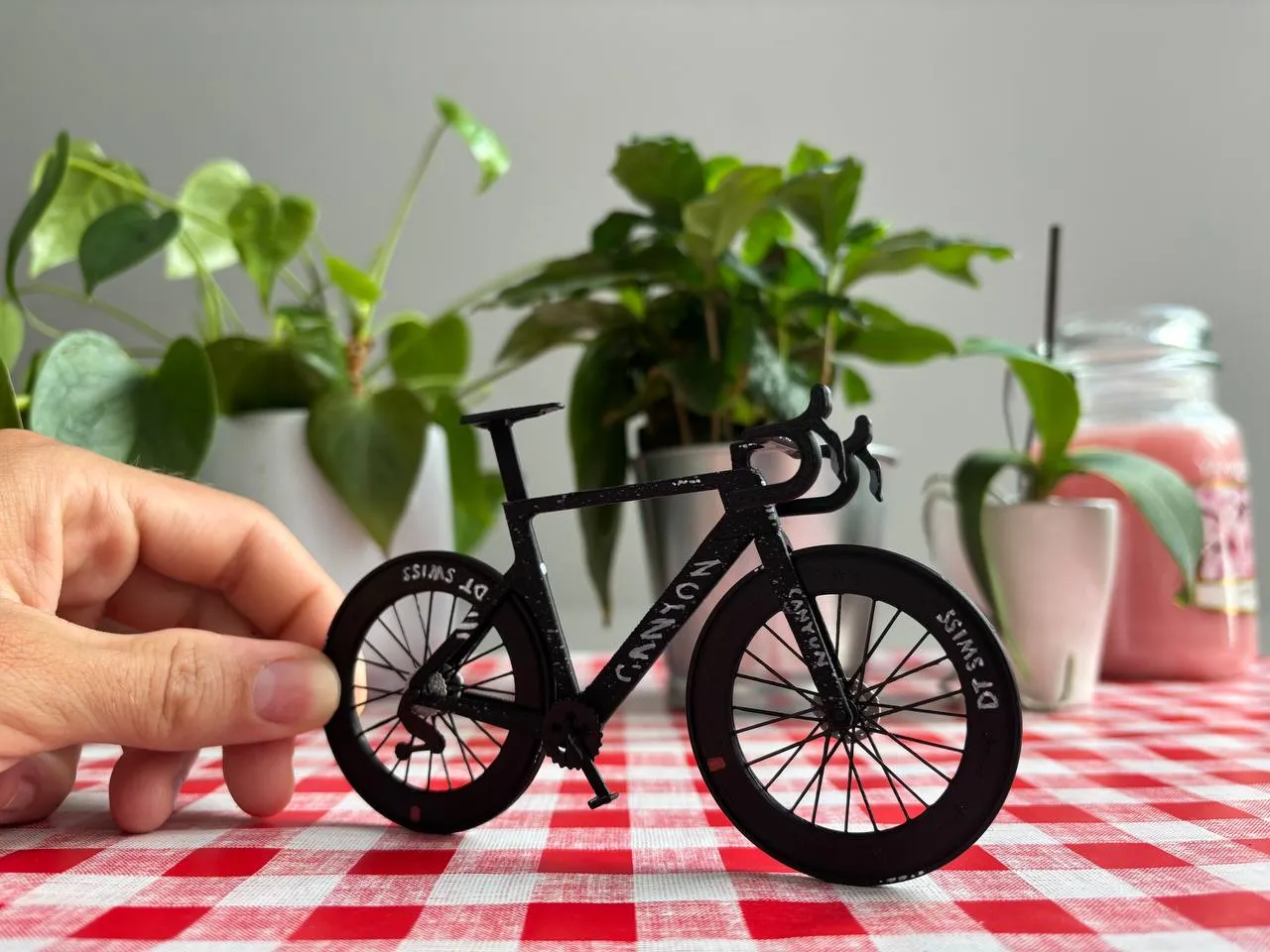 Aero Road Bike Snap-Fit Model view 2