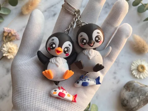 Llavero: Fluffy Tails Cute Flexi Baby Penguin -Toy/Keychain — referencia de MakerWorld