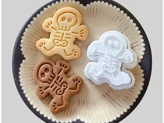 Halloween skull cookie cutter