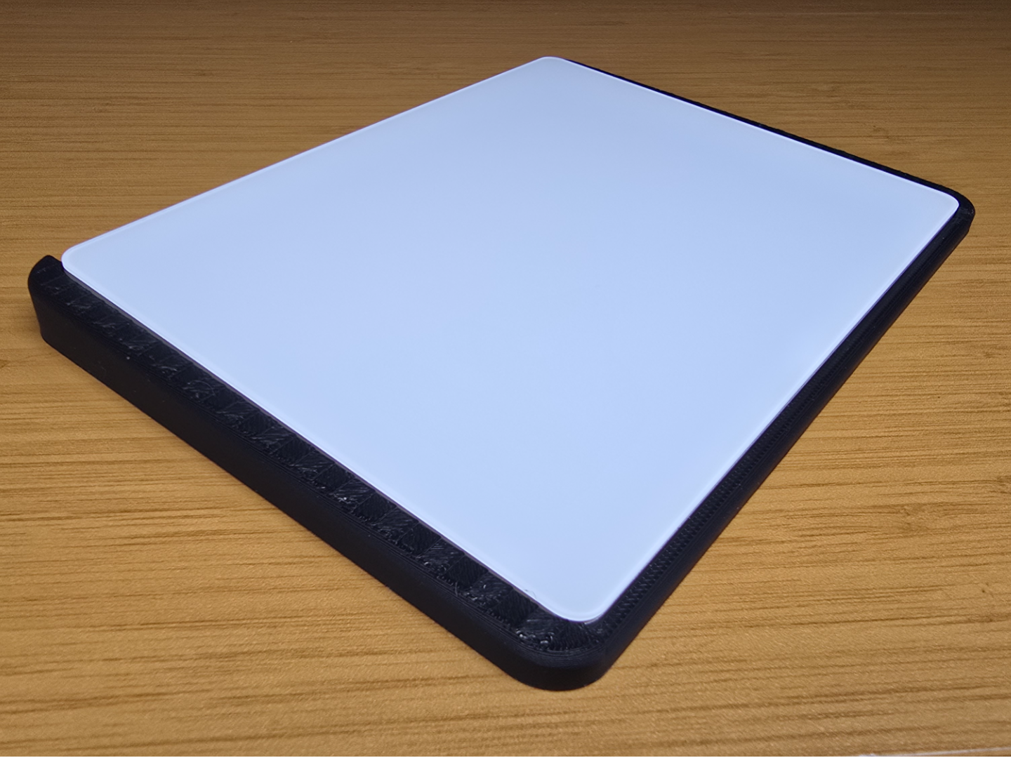 Apple Magic Trackpad (Gen 2) Stand (Bulge Fixer)