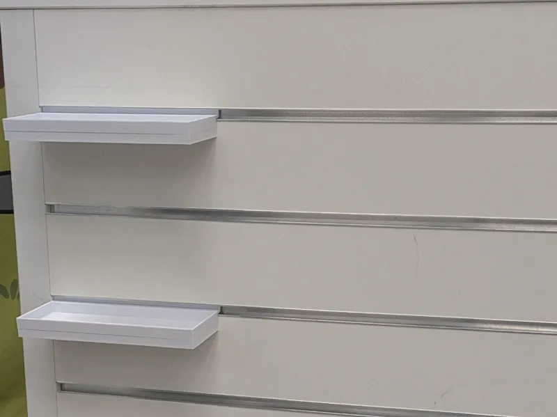 Hylla till Sårpanel/Slatwall m.m