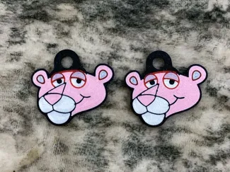 DIJE LLAVERO PANTERA ROSA
