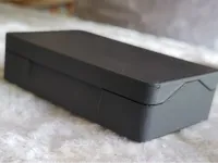 Petite boîte cadeau à couvercle clipsable — photo 1