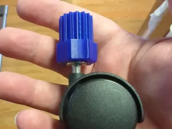 Adaptateur roulette pour tube ou conduit