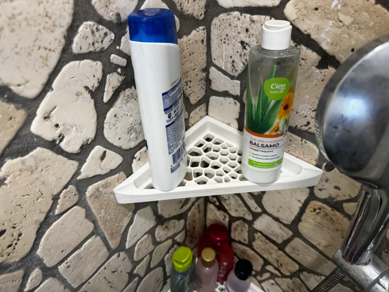 Shower shelf Voronoy design