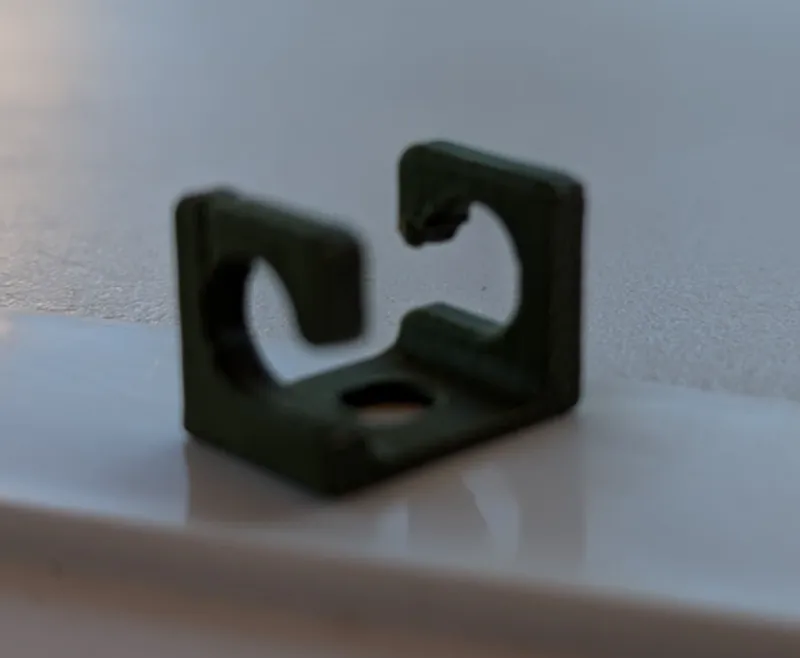 Garland attachment,cable / clip guirlande ou câble