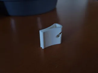 Headphones shirt clip