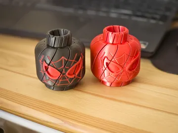 Objeto manipulable: Spider‑Man & Miles Morales Twisty Brick Fidget — vista de referencia 4