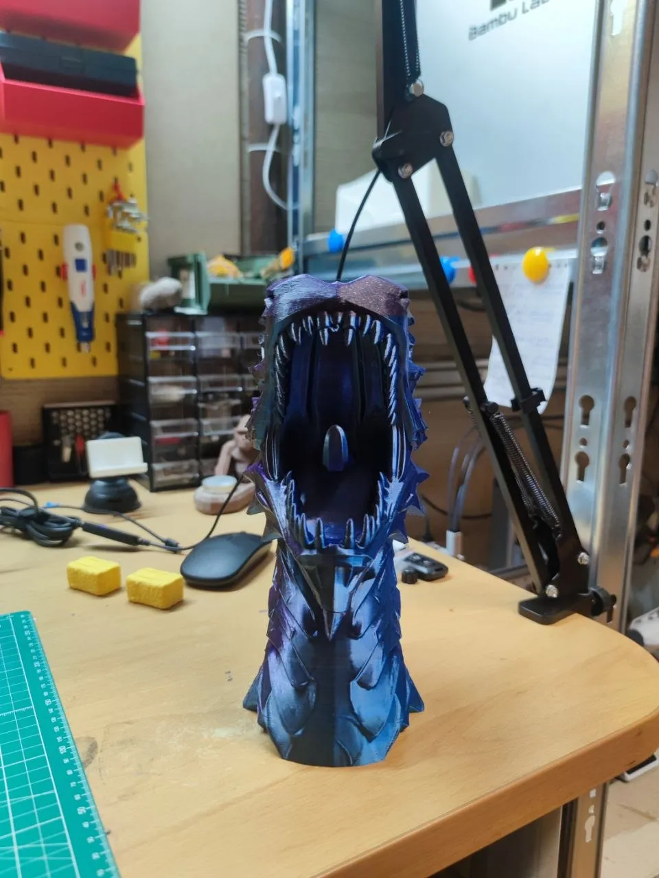 Dragon Headphone Stand – Low-Poly 3D Model - Free 3D Print Model ...