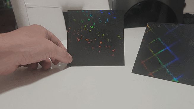 HOLOSPLAY- Holographic Build Plate Display print.