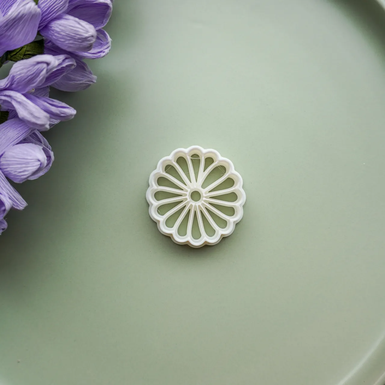 16 Petal Flower Clay Cutter For Earrings Necklaces view 3