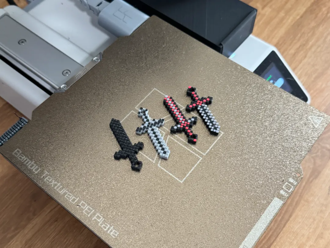 Pixel Sword Keychain – Inspired by Minecraft by Creat3DWorks MakerWorld: Download Free 3D Models - 3D model önizlemesi