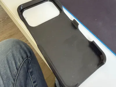 Iphone 17 pro cover