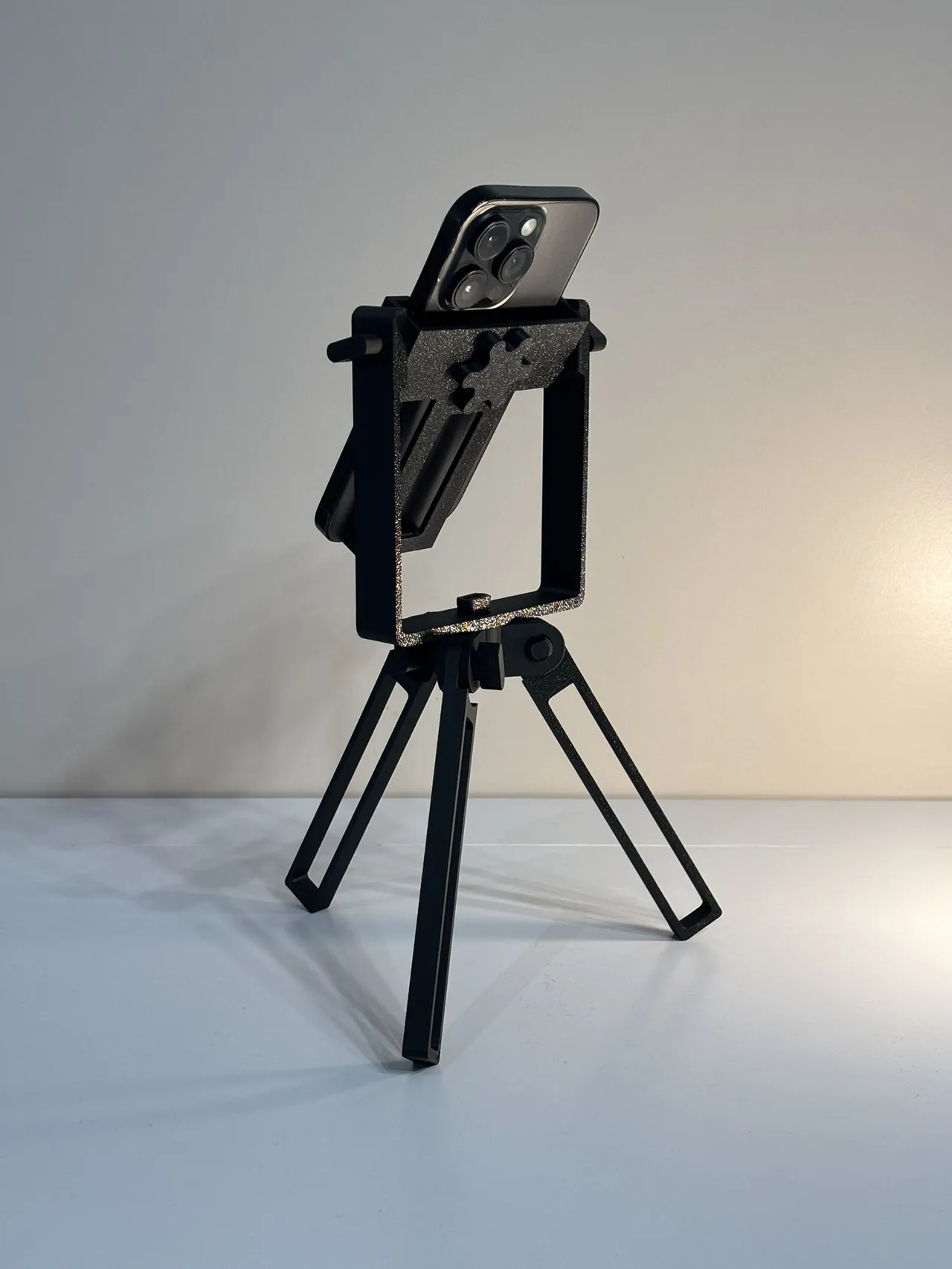 Adjustable Vertical Phone Tripod - Full 3D Printed view 3