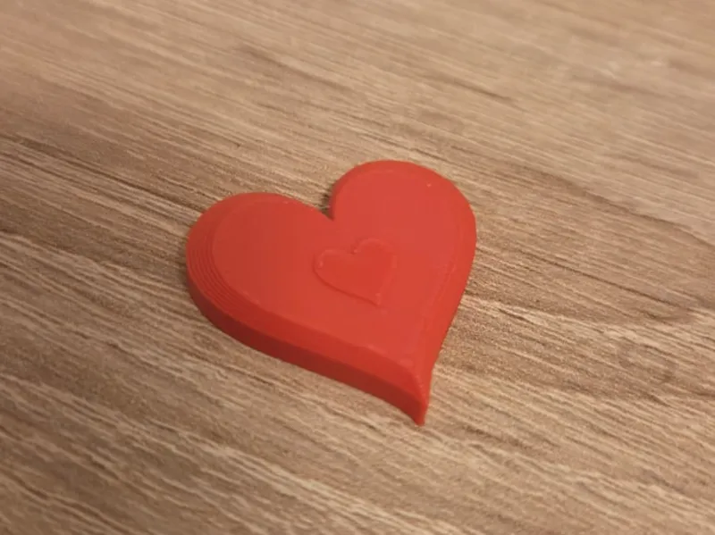 Minimalist Heart Token / Pocket Heart (3x3cm)