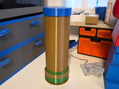 Chocolate bisquit holder
