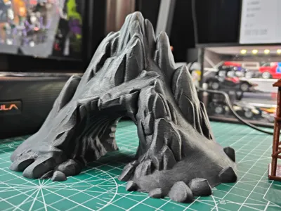 Mountain, model, with cave, single-sided