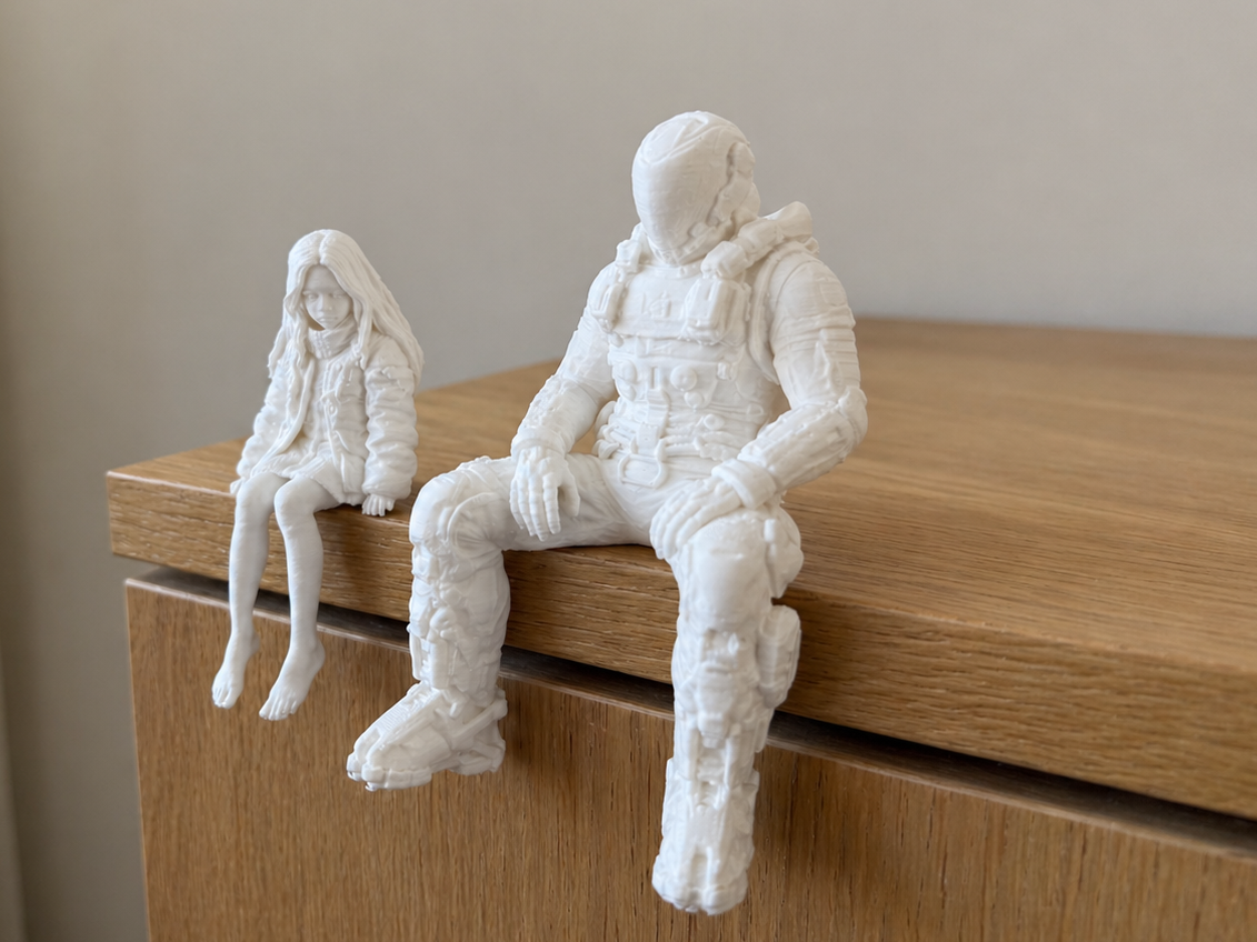 Pragmata Hugh Shelf Sitting Figure