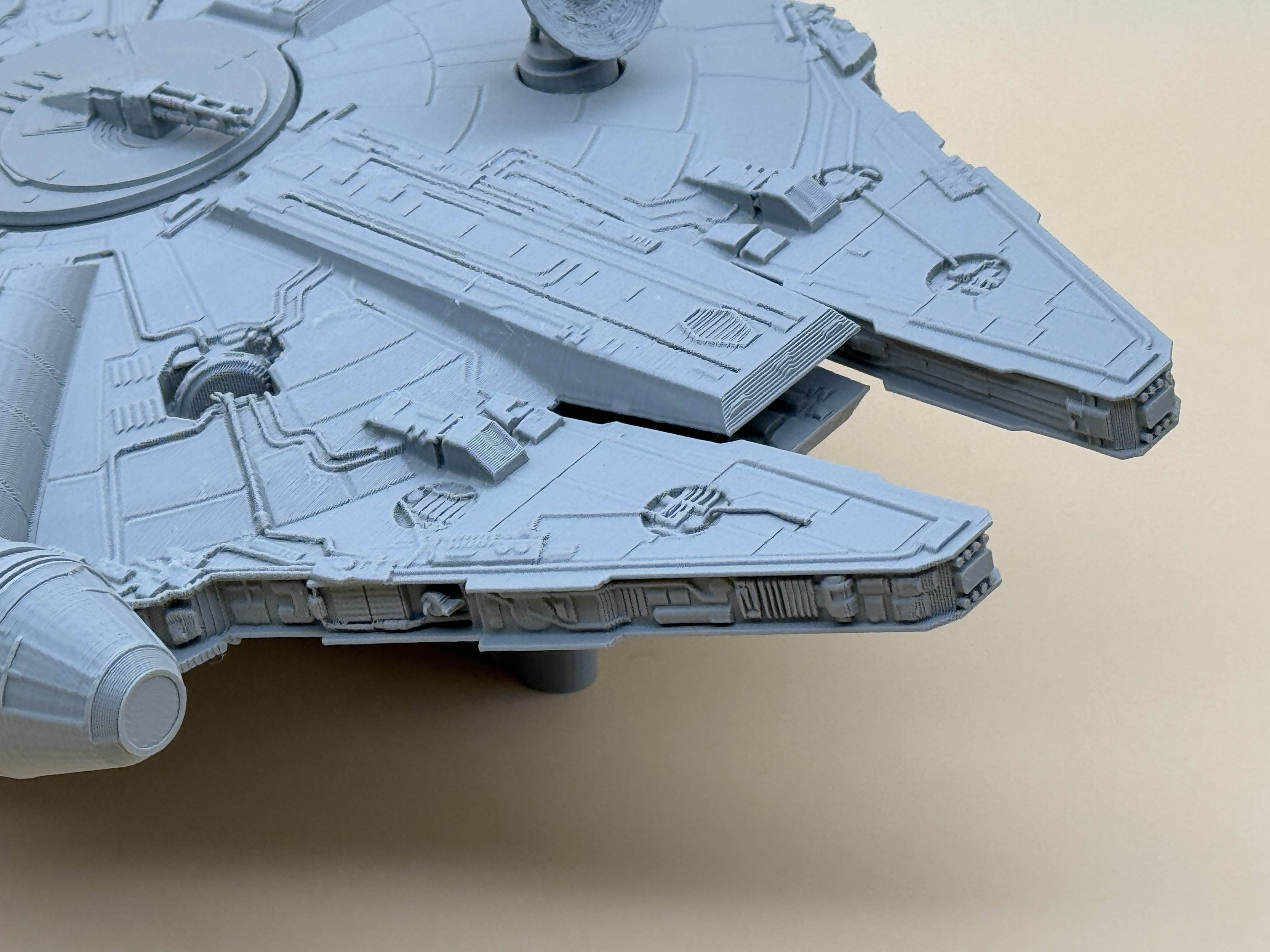3Dプリント ミレニアム・ファルコン スター・ウォーズ - 無料3Dモデル