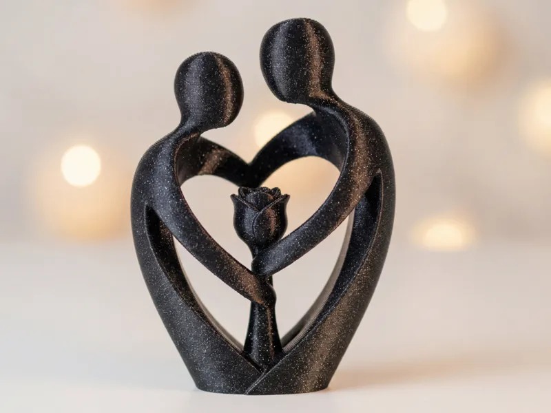 Cute valentines statue