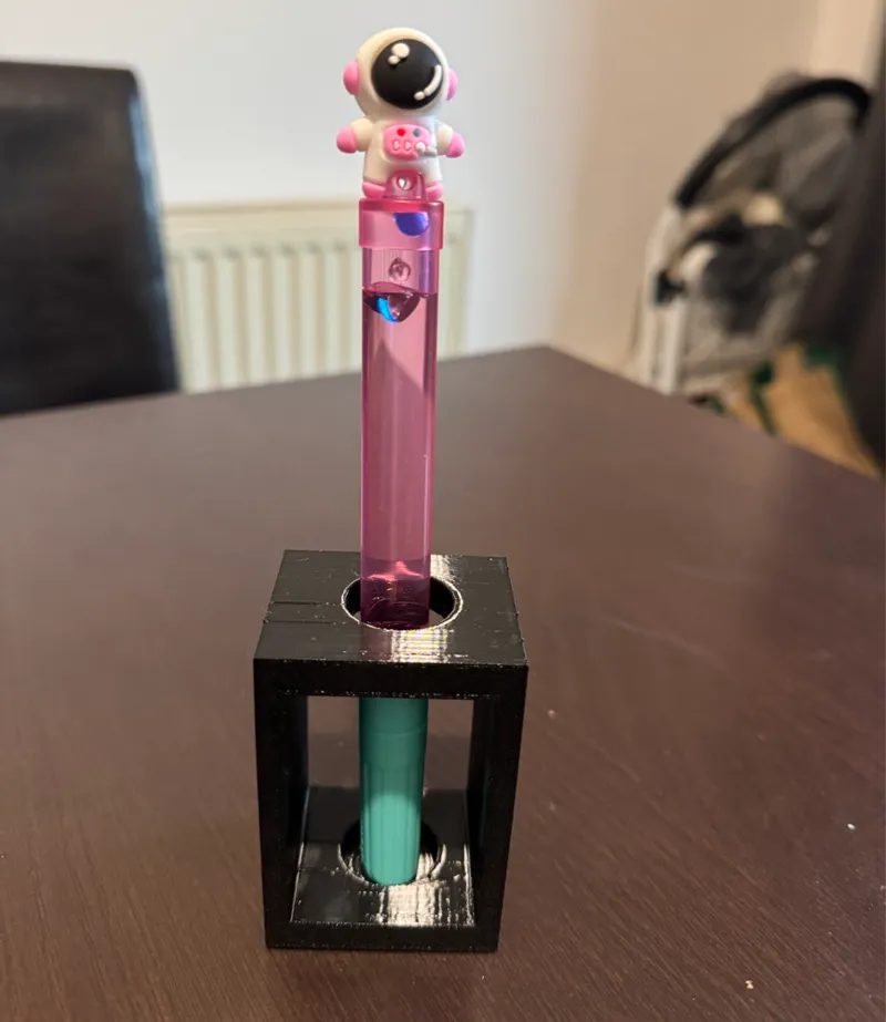 Pen Creator Studio pen holder