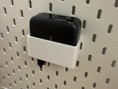 Ikea Skadis Holder Baseus Enercore 100W Charger