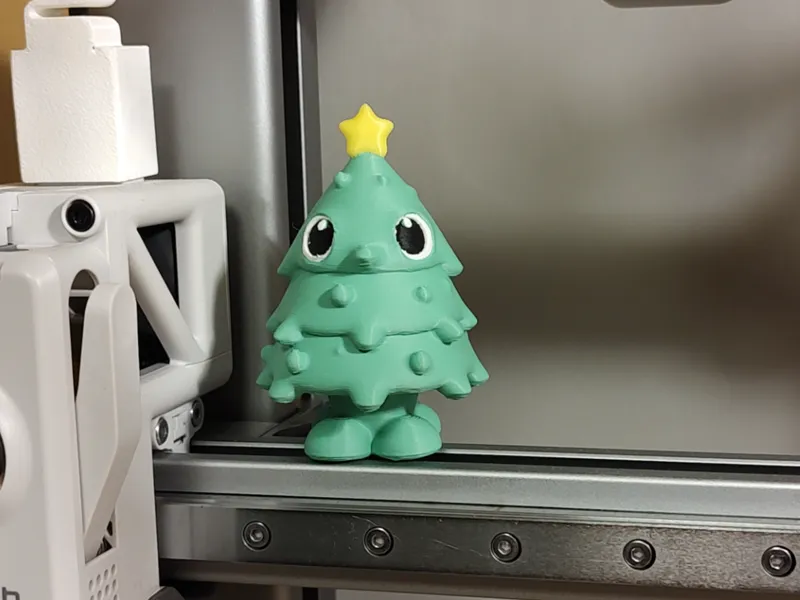 Christmas tree figure