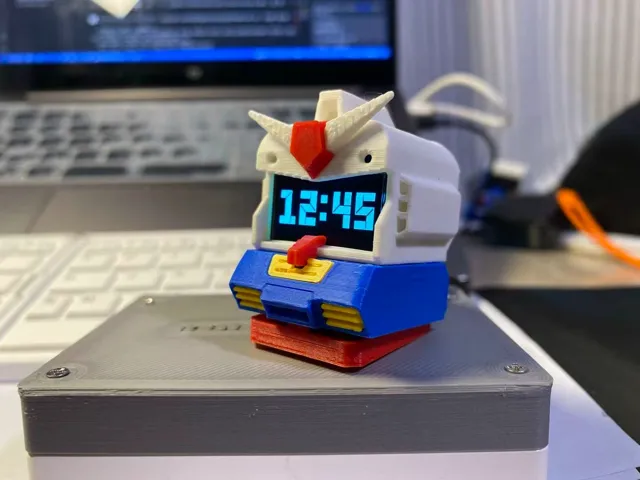 RX Gundam დესკტოპ საათი
