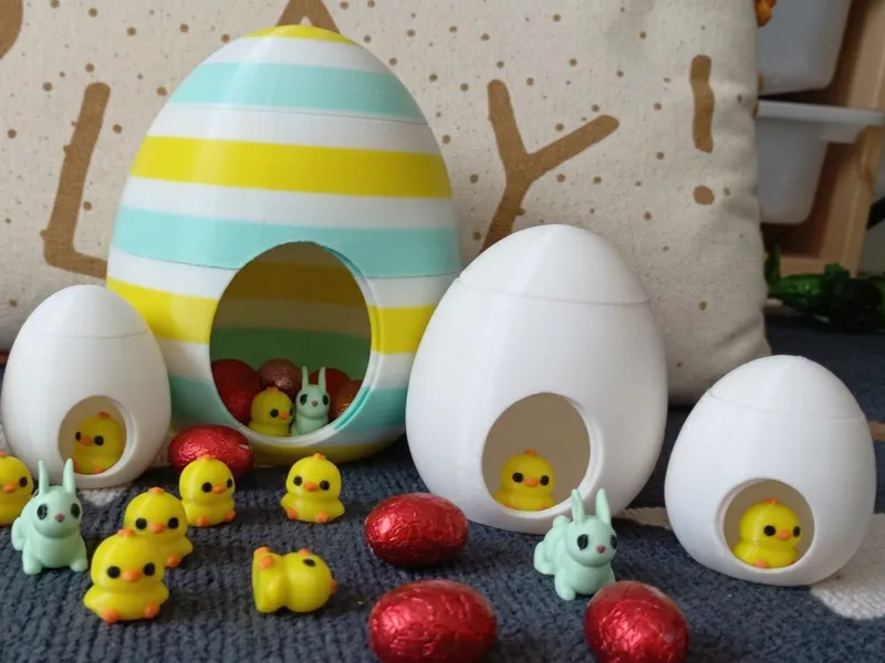 Easter egg with rotating compartment!