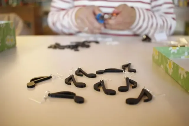 Music note earring